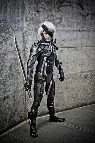 Illustration for article titled Commander Shepard Will Shoot the Next Cosplayer She Sees